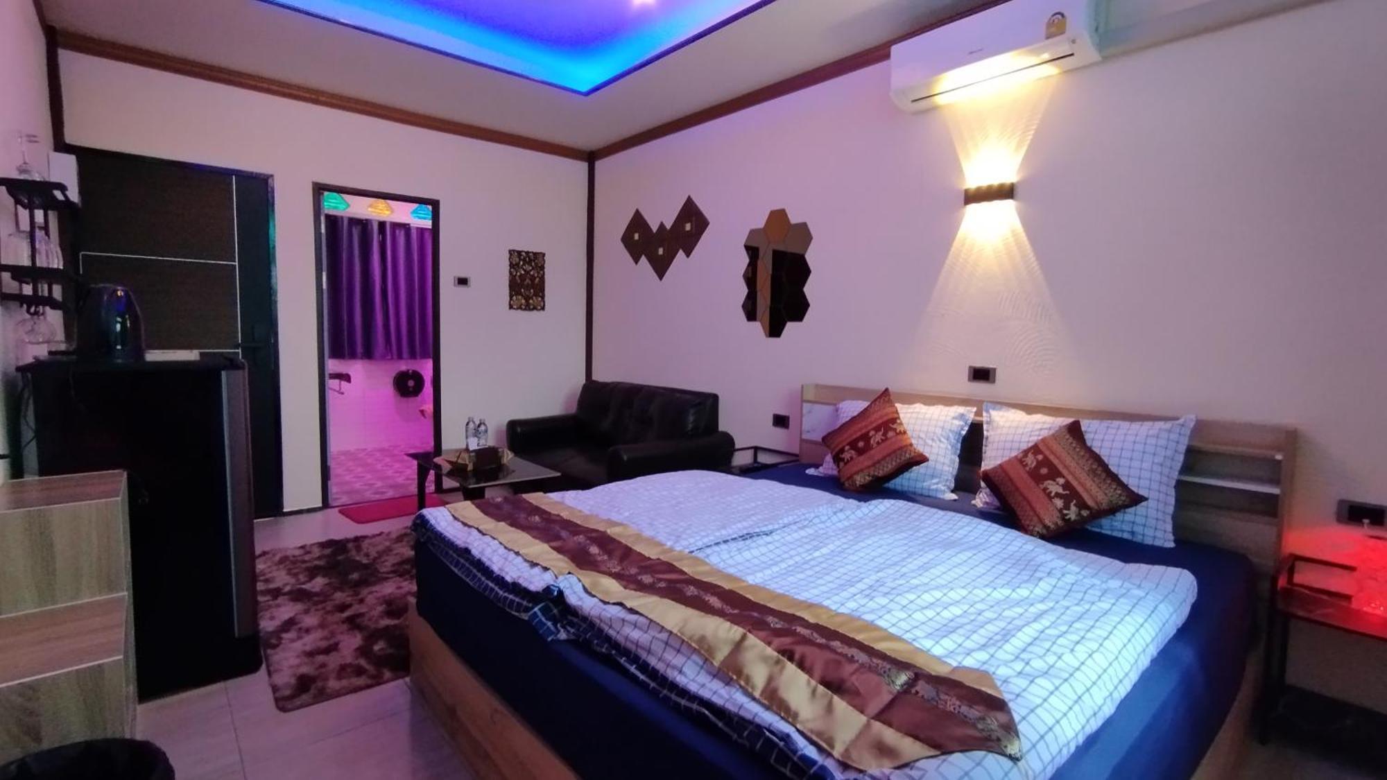 Touch The Wind Hotel Chaiyaphum Exterior photo